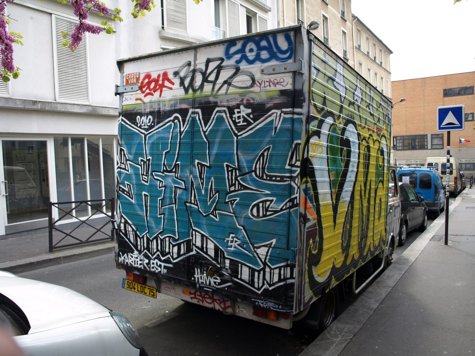 photo graffiti de vehicule